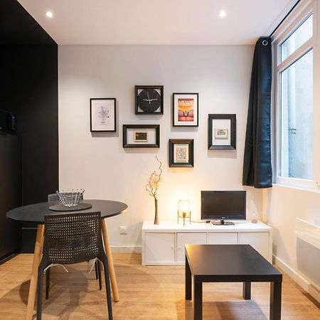 Le Cocon Des Dominicains - Duplex Pour 2, Nancy Apartment Bagian luar foto